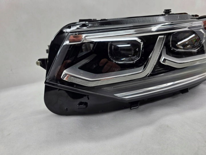 Frontscheinwerfer VW Tiguan 5NB941081C Links Scheinwerfer Headlight SCH4560714402gv