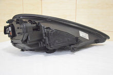 Laden Sie das Bild in den Galerie-Viewer, Frontscheinwerfer Porsche Panamera 97063198102 Xenon Links Headlight SCH4580732633kw