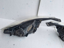 Load image into Gallery viewer, Frontscheinwerfer Ford Focus III BM5113D155AJ BM5113D154AJ Ein Satz Headlight SCH4585868967qe