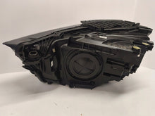 Laden Sie das Bild in den Galerie-Viewer, Frontscheinwerfer Audi Q3 83A941034 LED Rechts Scheinwerfer Headlight SCH4587836994ak