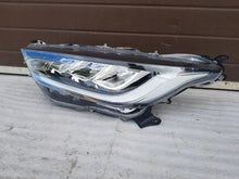 Laden Sie das Bild in den Galerie-Viewer, Frontscheinwerfer Toyota 4 Yaris EUK0-8 Links Scheinwerfer Headlight SCH4594613880tt
