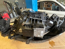 Load image into Gallery viewer, Frontscheinwerfer BMW 1 E87 7170292 Xenon Rechts Scheinwerfer Headlight SCH4602816392yb