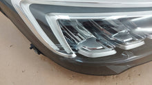 Laden Sie das Bild in den Galerie-Viewer, Frontscheinwerfer Opel Crossland X 39153432 Rechts Scheinwerfer Headlight SCH4607625710gw