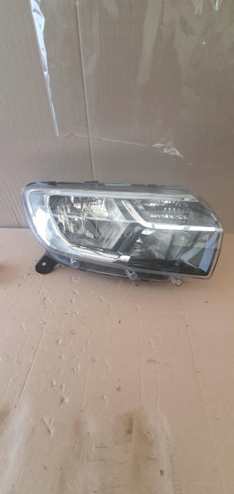 Frontscheinwerfer Renault Sandero II 260100437R Rechts Scheinwerfer Headlight SCH4612738773eu