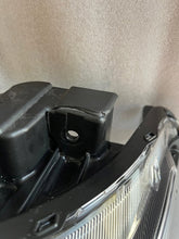 Load image into Gallery viewer, Frontscheinwerfer Hyundai Kona 92101-BE050 LED Links Scheinwerfer Headlight SCH4618298193pz