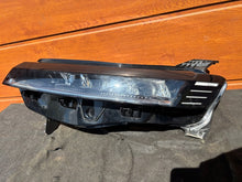 Laden Sie das Bild in den Galerie-Viewer, Frontscheinwerfer Renault Megane I E-Tech 260607213R Full LED Links Headlight SCH4620899180id