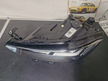 Load image into Gallery viewer, Frontscheinwerfer VW T Roc TROC2GL Links Scheinwerfer Headlight SCH4632787411rv