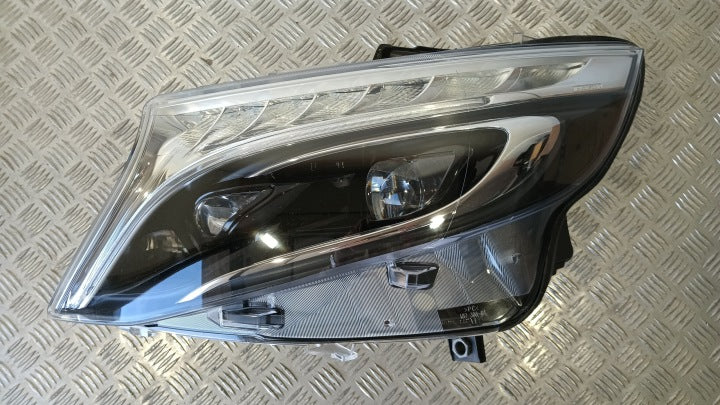 Frontscheinwerfer Mercedes-Benz Vito A4479061401 LED Links Headlight SCH4636447422ky