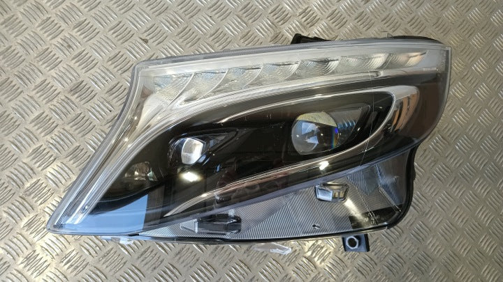 Frontscheinwerfer Mercedes-Benz Vito A4479061401 LED Links Headlight SCH4636447422ky