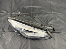 Laden Sie das Bild in den Galerie-Viewer, Frontscheinwerfer Mercedes-Benz Gle W166 A1669067602 Rechts Headlight SCH4643648614ba