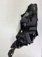 Laden Sie das Bild in den Galerie-Viewer, Frontscheinwerfer Peugeot 5008 II 9836230280 220131353589914773 Links Headlight SCH4656740314mo