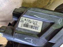 Laden Sie das Bild in den Galerie-Viewer, Frontscheinwerfer Suzuki Splash 35100-51 Rechts Scheinwerfer Headlight SCH4660157008nn