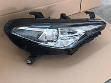 Laden Sie das Bild in den Galerie-Viewer, Frontscheinwerfer Alfa Romeo Giulia 50557244 Rechts Scheinwerfer Headlight SCH4663307258mi