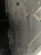 Laden Sie das Bild in den Galerie-Viewer, Frontscheinwerfer BMW Sportsvan 517941032B Xenon Ein Stück (Rechts oder Links) SCH4674079509na