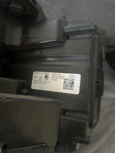 Load image into Gallery viewer, Frontscheinwerfer Skoda Scala 655941015 655941016 Ein Satz Headlight SCH4674413534bi