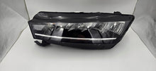 Laden Sie das Bild in den Galerie-Viewer, Frontscheinwerfer Skoda Octavia I 5E4941015 LED Links Scheinwerfer Headlight SCH4685597318ns