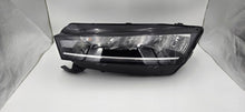 Laden Sie das Bild in den Galerie-Viewer, Frontscheinwerfer Skoda Octavia I 5E4941015 LED Links Scheinwerfer Headlight SCH4685597318ns
