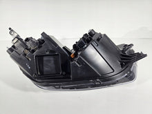 Laden Sie das Bild in den Galerie-Viewer, Frontscheinwerfer Ssangyong Rexton W 83101360011 Xenon Links Headlight SCH4702169591pm