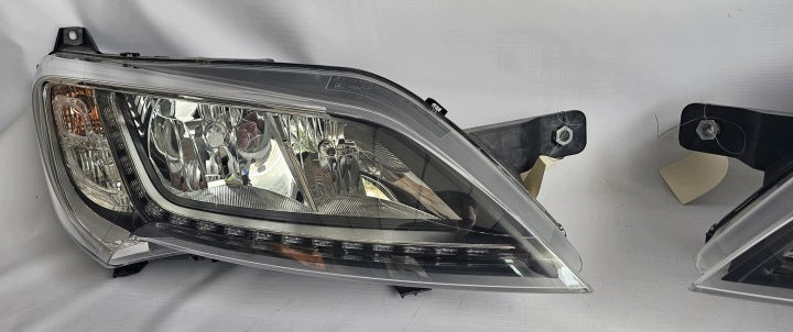 Frontscheinwerfer Fiat Ducato 1394422080 1394430080 Ein Satz Headlight SCH4703882037mk