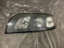 Laden Sie das Bild in den Galerie-Viewer, Frontscheinwerfer Volvo V50 30698889 Links Scheinwerfer Headlight SCH4710338598ps