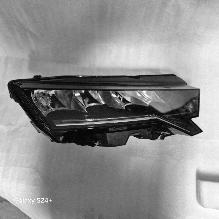 Frontscheinwerfer Skoda Octavia IV 5E4941010 LED Rechts Scheinwerfer Headlight SCH4712796823gp