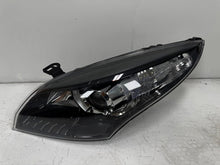 Laden Sie das Bild in den Galerie-Viewer, Frontscheinwerfer Renault Megane III 260608523R Xenon Links Headlight SCH4716555820fd