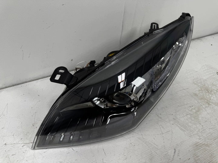 Frontscheinwerfer Renault Megane III 260608523R Xenon Links Headlight SCH4716555820fd