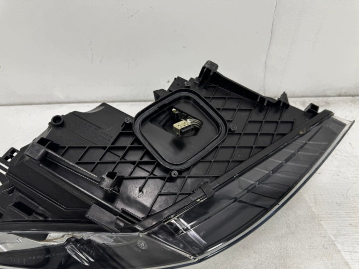 Frontscheinwerfer Renault Megane III 260608523R Xenon Links Headlight SCH4716555820fd