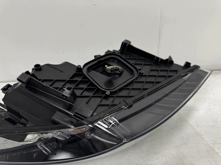 Frontscheinwerfer Renault Megane III 260608523R Xenon Links Headlight SCH4716555820fd
