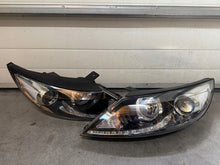 Laden Sie das Bild in den Galerie-Viewer, Frontscheinwerfer Kia Sportage 921013U250 Ein Satz Scheinwerfer Headlight SCH4728940765ni