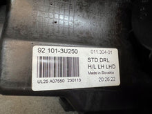 Laden Sie das Bild in den Galerie-Viewer, Frontscheinwerfer Kia Sportage 921013U250 Ein Satz Scheinwerfer Headlight SCH4728940765ni