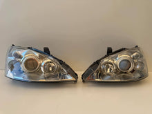 Laden Sie das Bild in den Galerie-Viewer, Frontscheinwerfer Ford Focus MCJ34510KOD 85122000 Ein Satz Headlight SCH4731550357zm