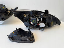Laden Sie das Bild in den Galerie-Viewer, Frontscheinwerfer Ford Focus MCJ34510KOD 85122000 Ein Satz Headlight SCH4731550357zm