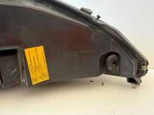 Laden Sie das Bild in den Galerie-Viewer, Frontscheinwerfer Ford Focus MCJ34510KOD 85122000 Ein Satz Headlight SCH4731550357zm