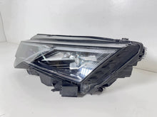 Laden Sie das Bild in den Galerie-Viewer, Frontscheinwerfer Skoda Octavia IV 5E4941035 Links Scheinwerfer Headlight SCH4732161878zh