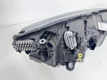 Laden Sie das Bild in den Galerie-Viewer, Frontscheinwerfer Skoda Octavia IV 5E4941035 Links Scheinwerfer Headlight SCH4732161878zh