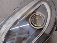 Laden Sie das Bild in den Galerie-Viewer, Frontscheinwerfer Mercedes-Benz W246 A2468207161 Xenon Links Headlight SCH4732999042hr