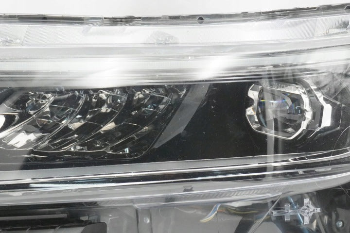 Frontscheinwerfer Nissan Qashqai I J11 100-19011 100-19012 Links Headlight SCH4733942950vr