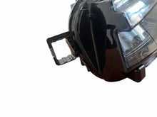 Laden Sie das Bild in den Galerie-Viewer, Frontscheinwerfer VW Passat 3J19410355 Links Scheinwerfer Headlight SCH4740056090ow