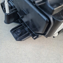 Laden Sie das Bild in den Galerie-Viewer, Frontscheinwerfer VW Touareg 761941036A LED Rechts Scheinwerfer Headlight SCH4741429917wh