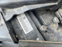 Laden Sie das Bild in den Galerie-Viewer, Frontscheinwerfer BMW E91 E90 7202590 Rechts Scheinwerfer Headlight SCH4749759886so