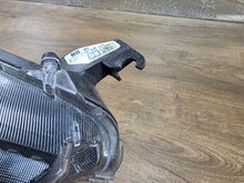 Load image into Gallery viewer, Frontscheinwerfer Toyota 4 Yaris K0-8EU Rechts Scheinwerfer Headlight SCH4752691141fl