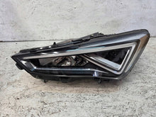 Laden Sie das Bild in den Galerie-Viewer, Frontscheinwerfer Seat Tarraco 5FJ941007J 90143460 Links Scheinwerfer Headlight SCH4757159604cf