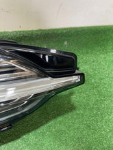 Load image into Gallery viewer, Frontscheinwerfer Volvo S60 I 3231419 Rechts Scheinwerfer Headlight SCH4758866833qv