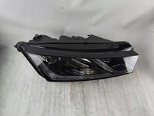 Laden Sie das Bild in den Galerie-Viewer, Frontscheinwerfer Skoda Octavia IV 5E4941016A LE18A6419 0301118234AB LED Rechts SCH4762413273ti