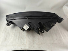 Laden Sie das Bild in den Galerie-Viewer, Frontscheinwerfer Skoda Octavia IV 5E4941016A LE18A6419 0301118234AB LED Rechts SCH4762413273ti