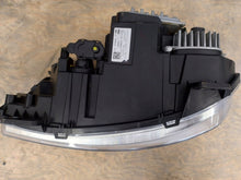 Laden Sie das Bild in den Galerie-Viewer, Frontscheinwerfer Daf 2188974 Links Scheinwerfer Headlight SCH4762655468tu