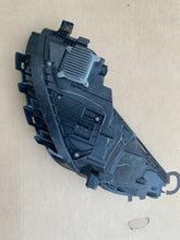 Laden Sie das Bild in den Galerie-Viewer, Frontscheinwerfer Tesla Model 3 1514952-00-D Links Scheinwerfer Headlight SCH4763395059td