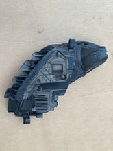 Laden Sie das Bild in den Galerie-Viewer, Frontscheinwerfer Tesla Model 3 1514952-00-D Links Scheinwerfer Headlight SCH4763395059td