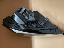 Laden Sie das Bild in den Galerie-Viewer, Frontscheinwerfer Audi Q2 I 81A941011C 81A941012C LED Ein Satz Headlight SCH4763827332rd